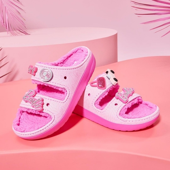 Crocs x Barbie Cozzzy Sandal Slides 💗 - Picture 5 of 5